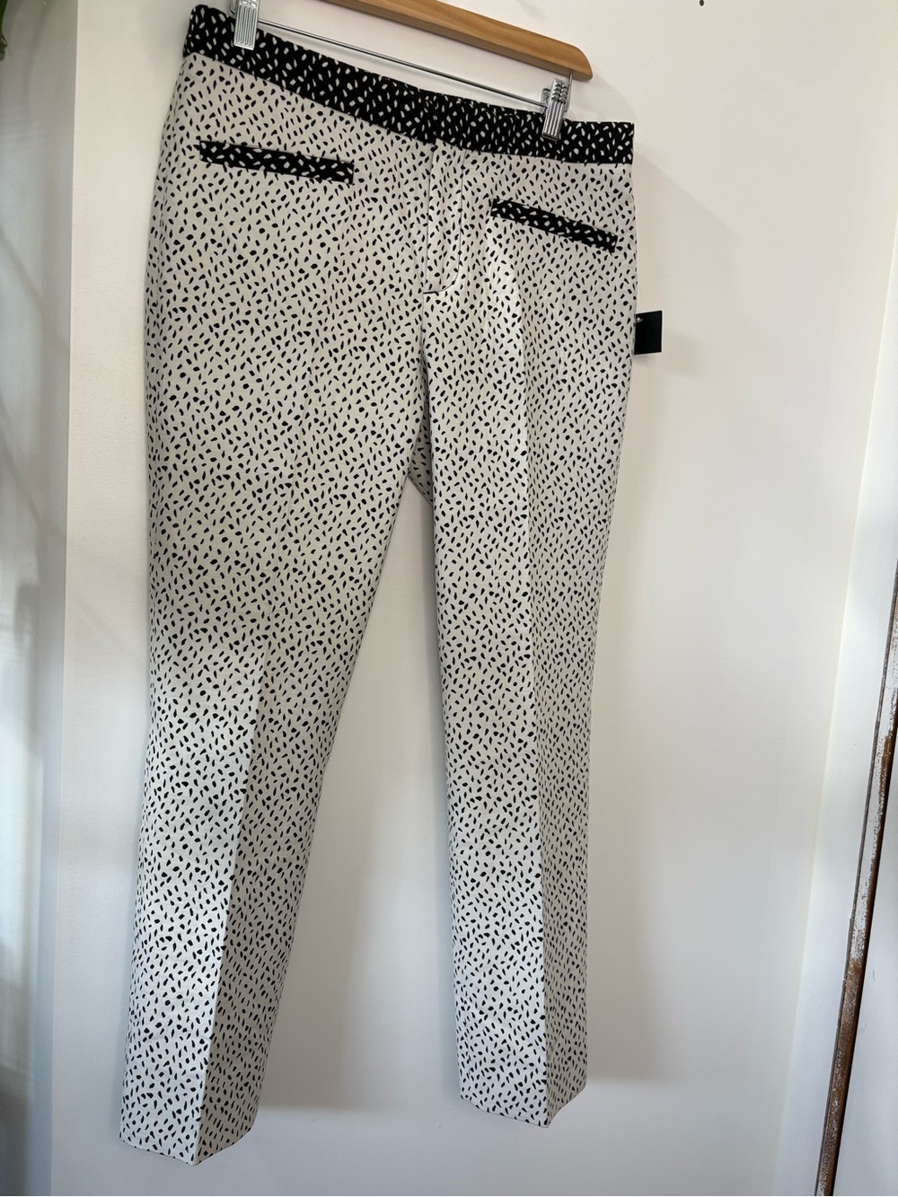 Zara Black & White Printed Pants - Picture 2 of 9
